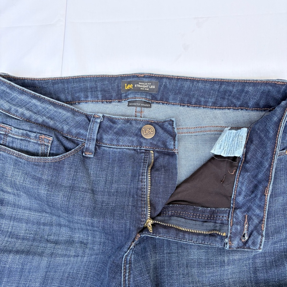 Lee Women’s Straight Leg Jeans Indigo Studded Back Pockets Sz 12 34 US - Picture 4 of 12